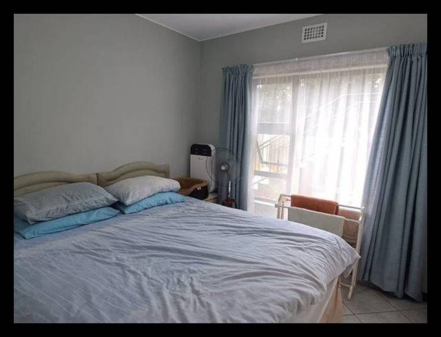 2 BEDROOM TOWNHOUSE FOR SALE IN NORTON PARK